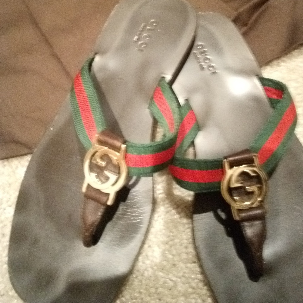 Gucci flip flops